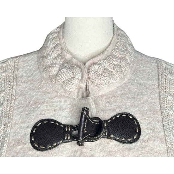 Venario Dina 100% Wool Womens Ivory Sweater Jacket w/ Faux Leather Toggles L/XL - Picture 2 of 10